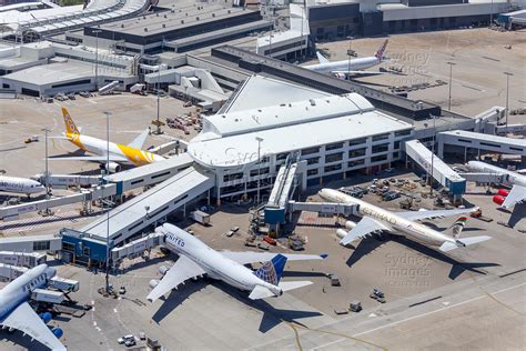 Sydney Airport .